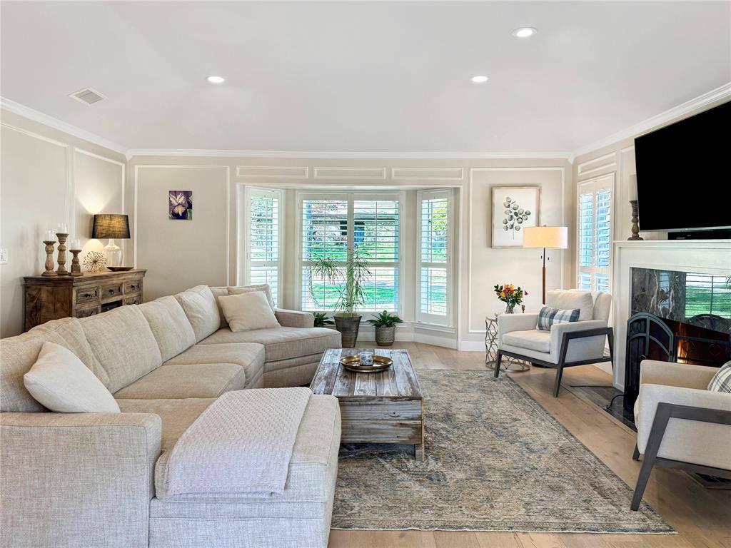 213 Canyon Valley Drive, Richardson, TX 75080