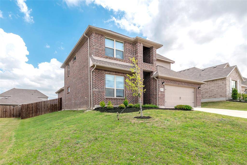 535 Hillcrest Circle, Justin, TX 76247
