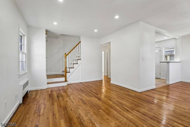 43 Rhode Island Ave, East Orange City, NJ 07018