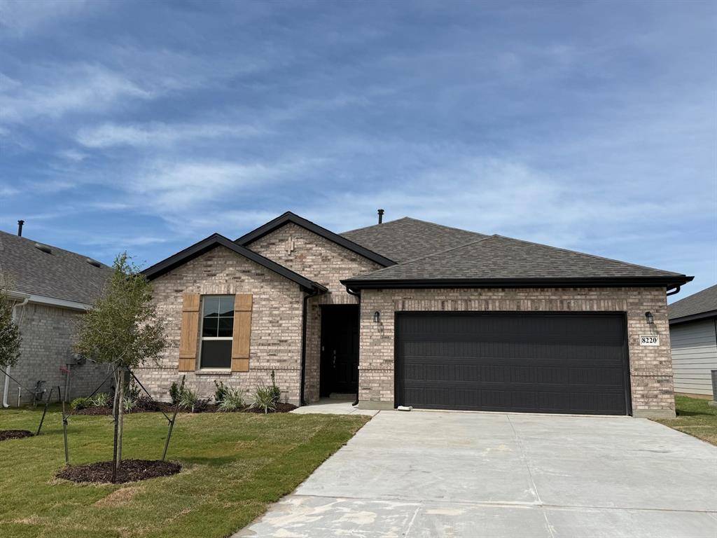 8220 Korat Vista, Godley, TX 76044
