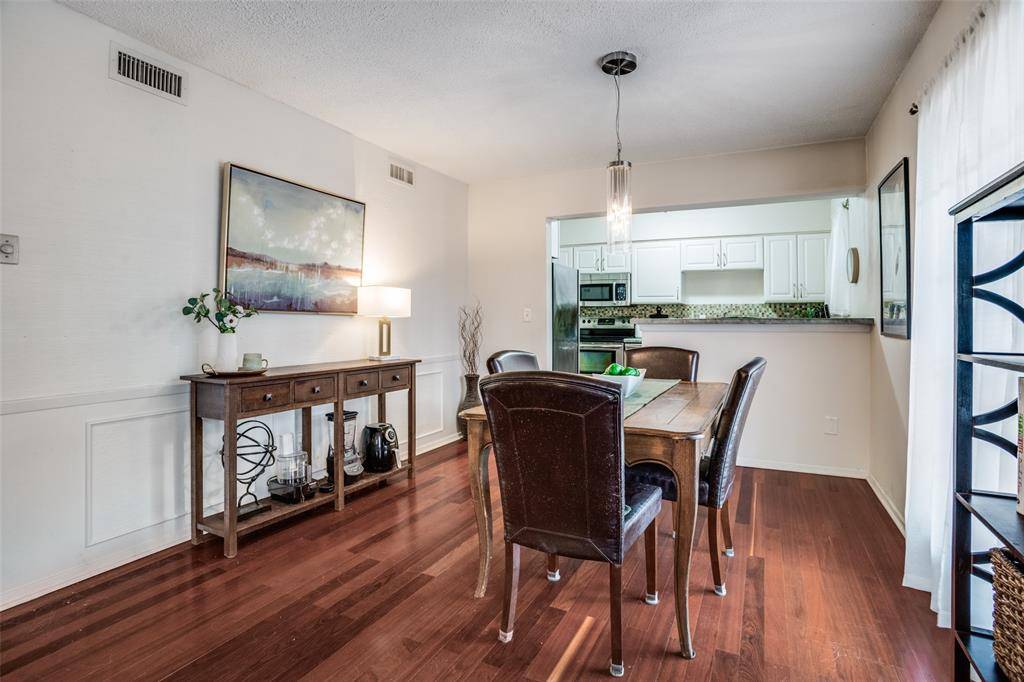 6027 E University Boulevard #215, Dallas, TX 75206