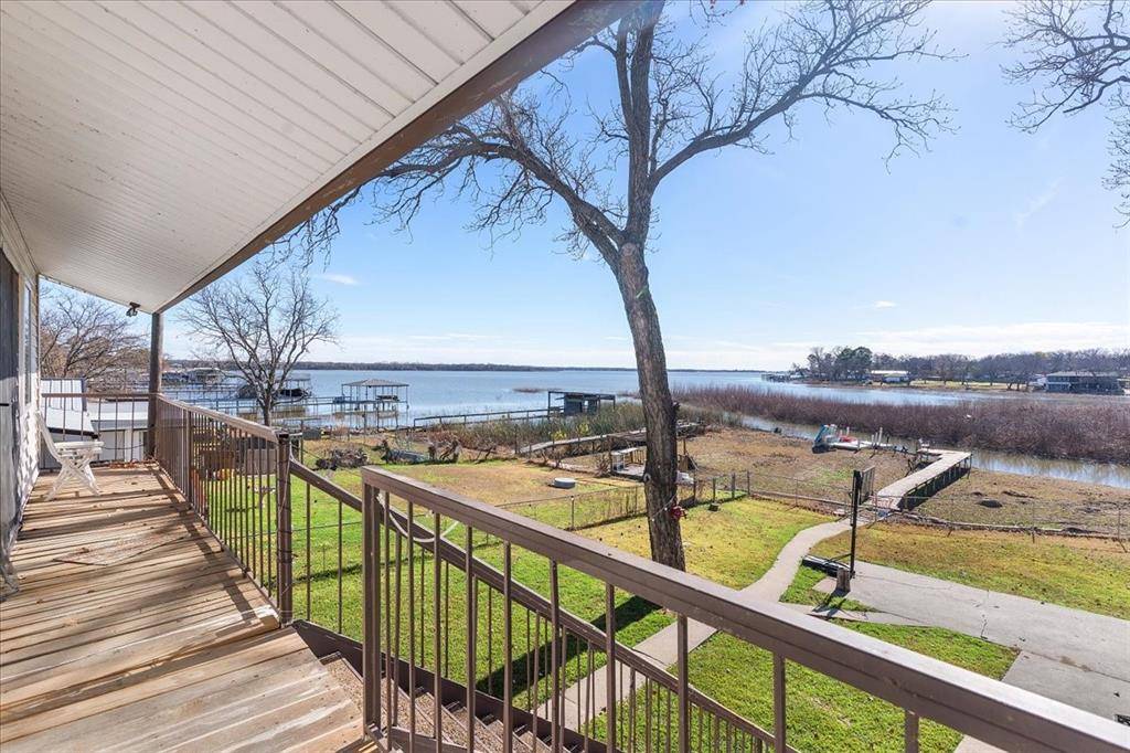 6837 Briar Road, Azle, TX 76020