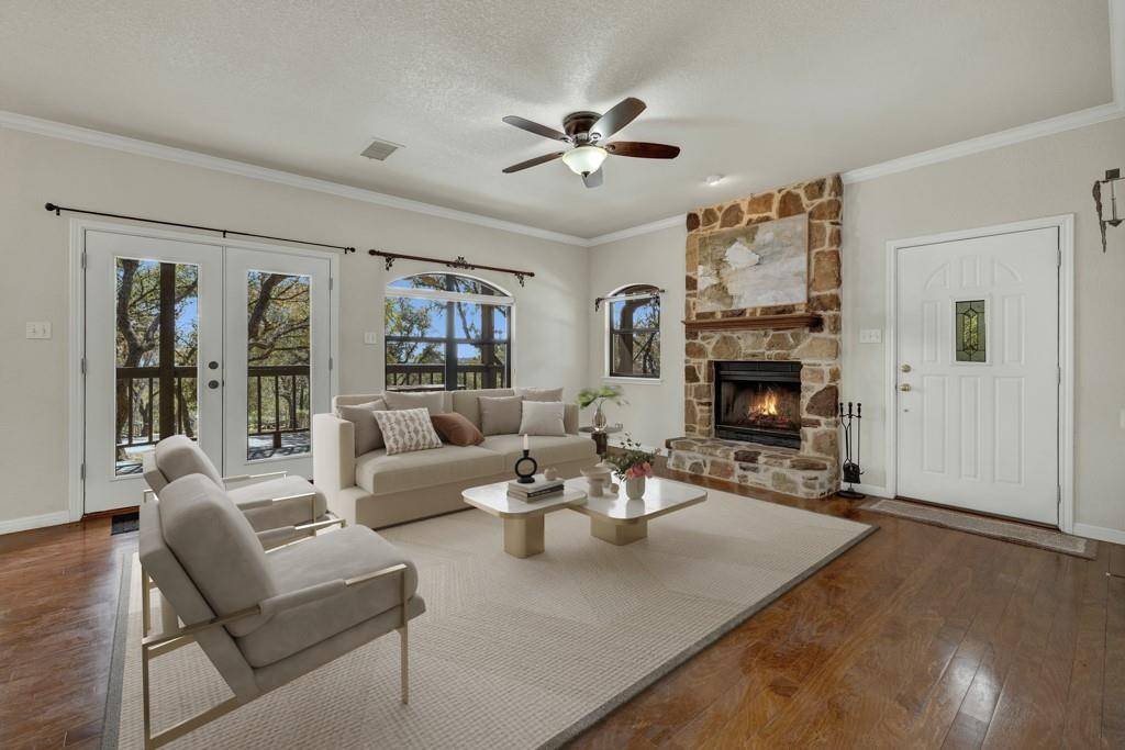 1560 Roadrunner Lane, Canyon Lake, TX 78133