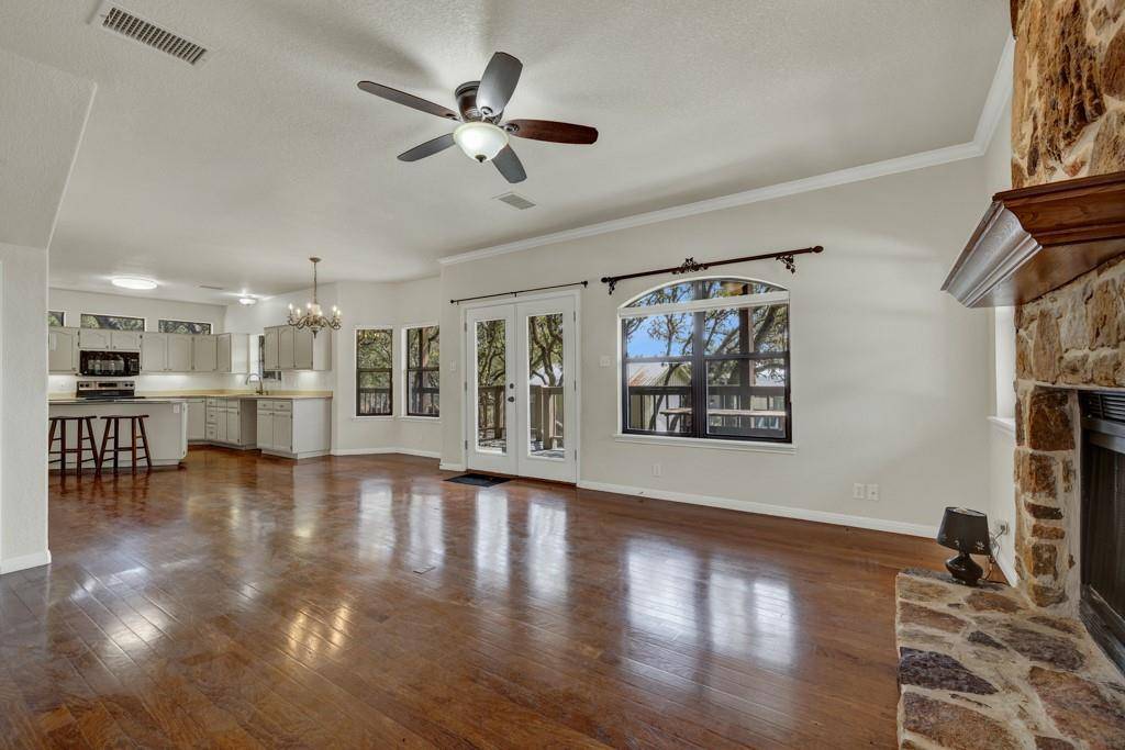 1560 Roadrunner Lane, Canyon Lake, TX 78133