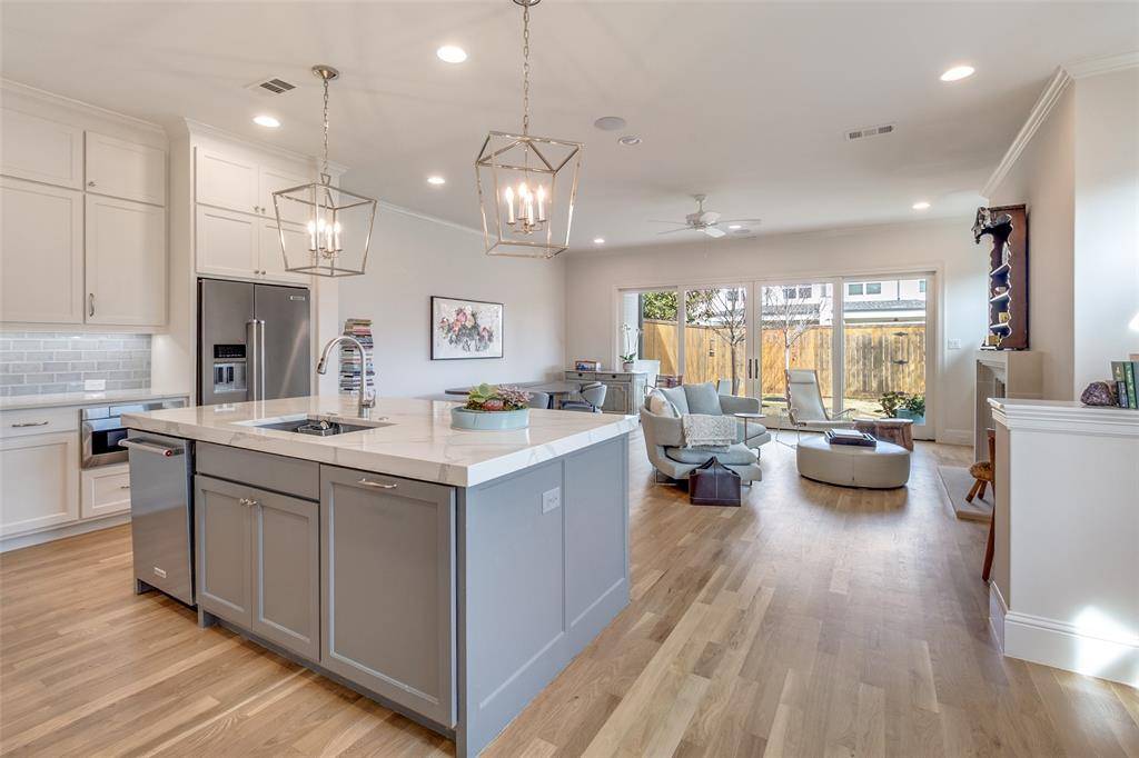 4621 Cowan Avenue, Dallas, TX 75209