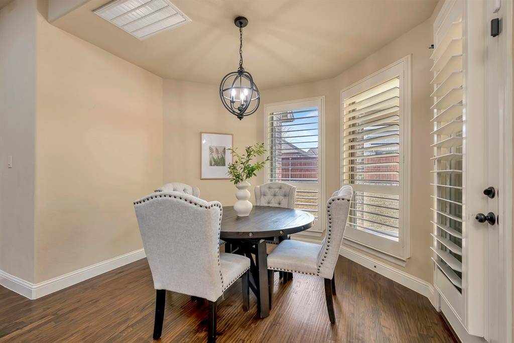 1009 Holston Hills Trail, Roanoke, TX 76262