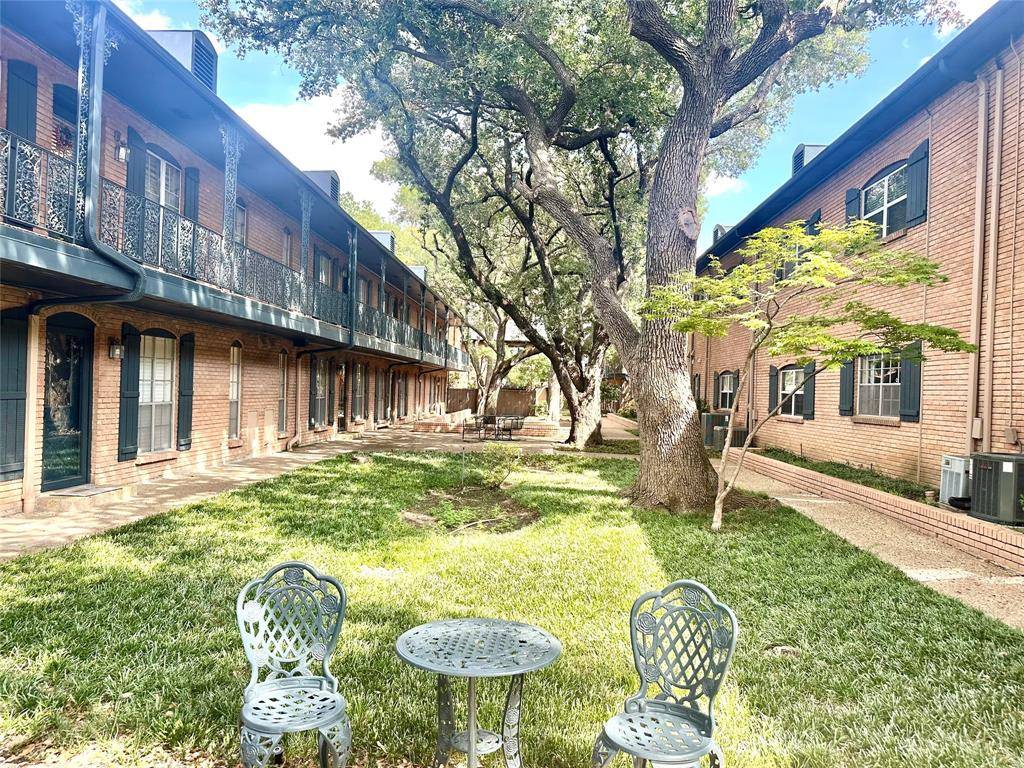 6023 E University Boulevard #204, Dallas, TX 75206