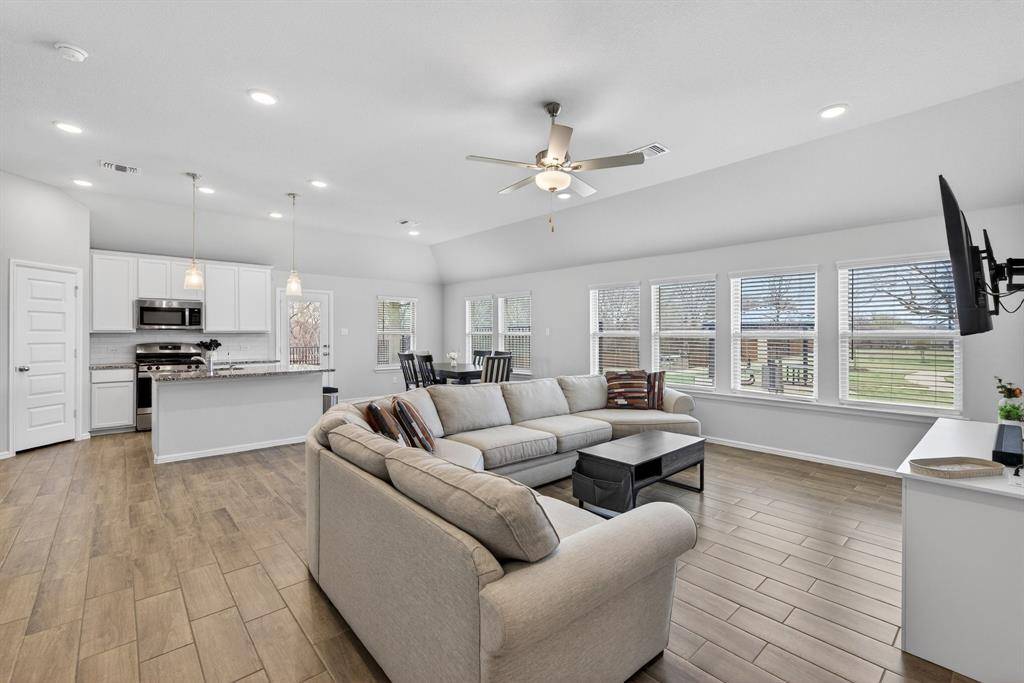 7613 Poplar Drive, Denton, TX 76226