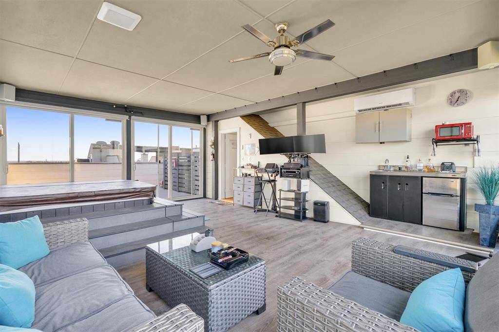 5710 La Vista Drive, Dallas, TX 75206