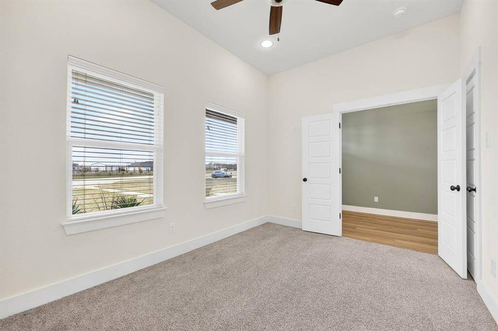 4929 Caddo Crossing Drive, Caddo Mills, TX 75135