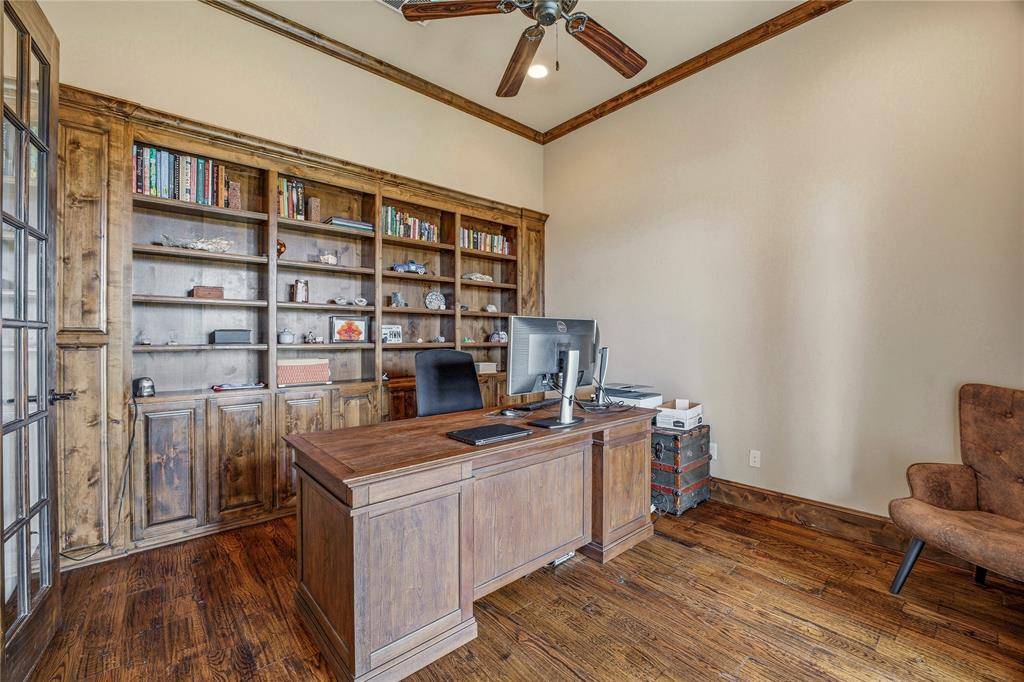 239 Bearclaw Circle, Aledo, TX 76008