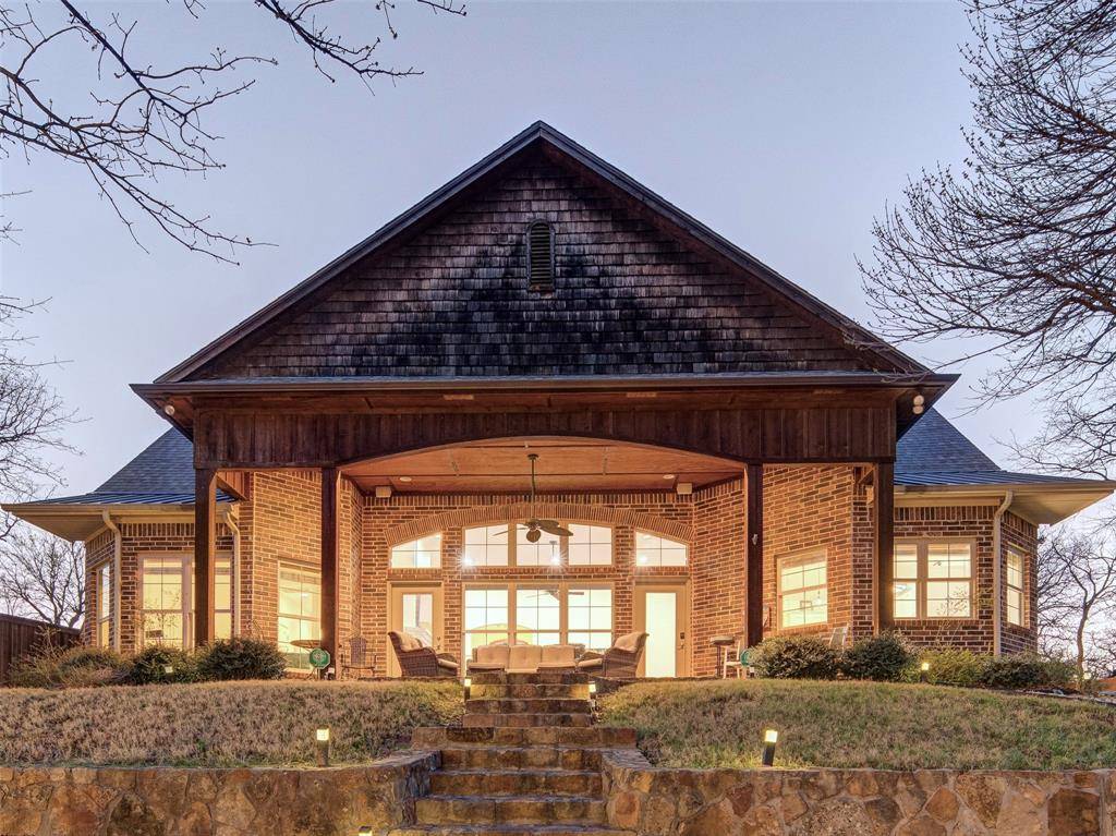 280 Moonlight Bay Drive, Chico, TX 76431