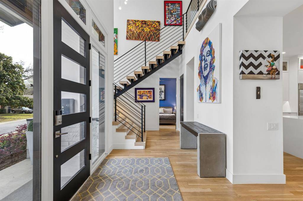 6435 Lake Circle Drive, Dallas, TX 75214