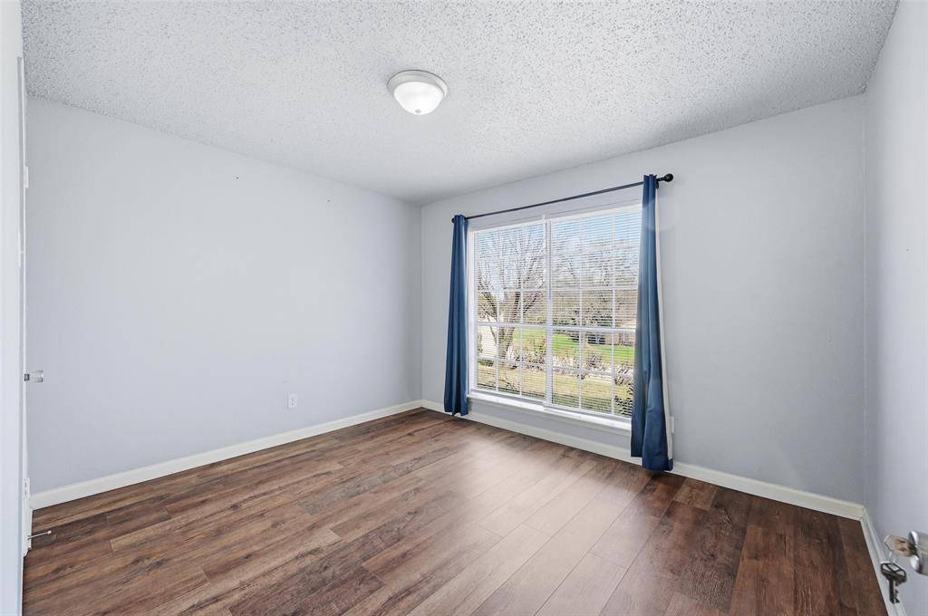 1717 Austrian Road, Grand Prairie, TX 75050