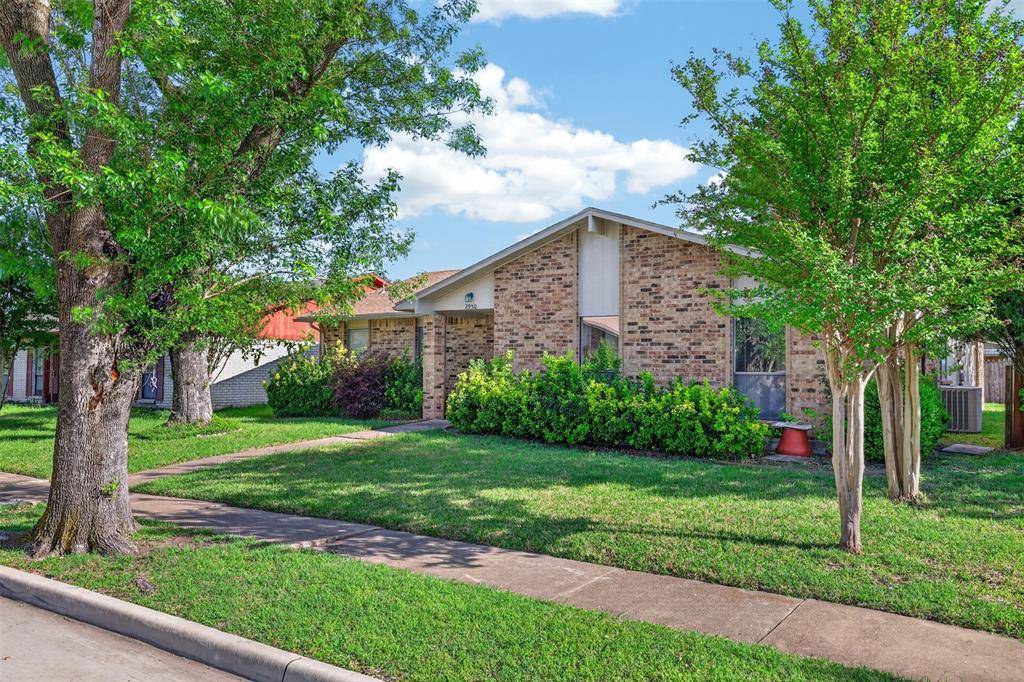 2950 San Diego Drive, Dallas, TX 75228