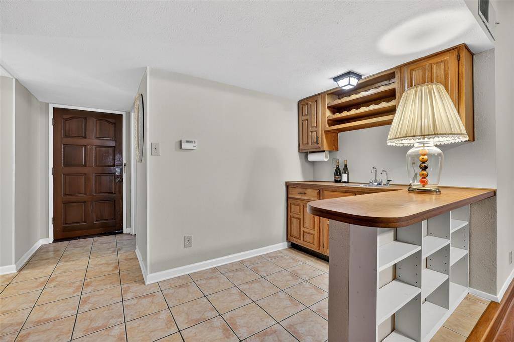 2950 San Diego Drive, Dallas, TX 75228