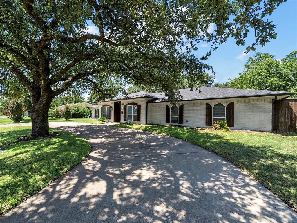 3115 Walnut Hill Lane, Dallas, TX 75229