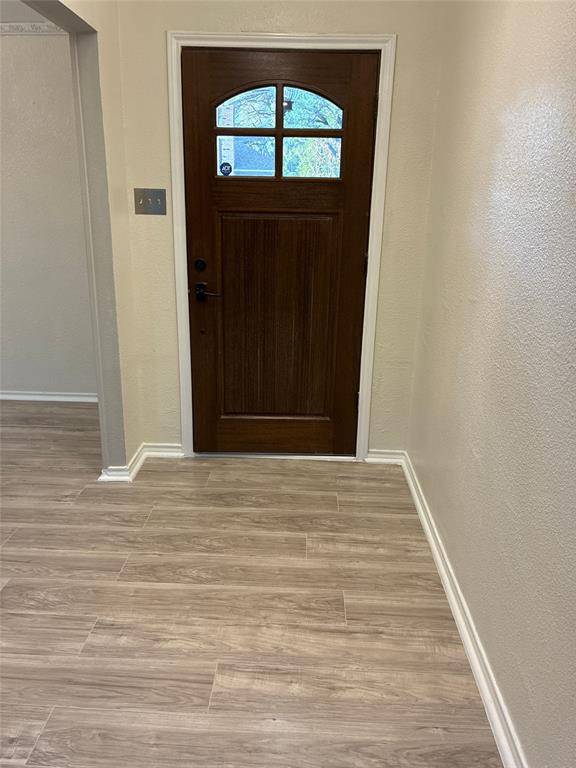 410 Peacock Circle, Duncanville, TX 75137