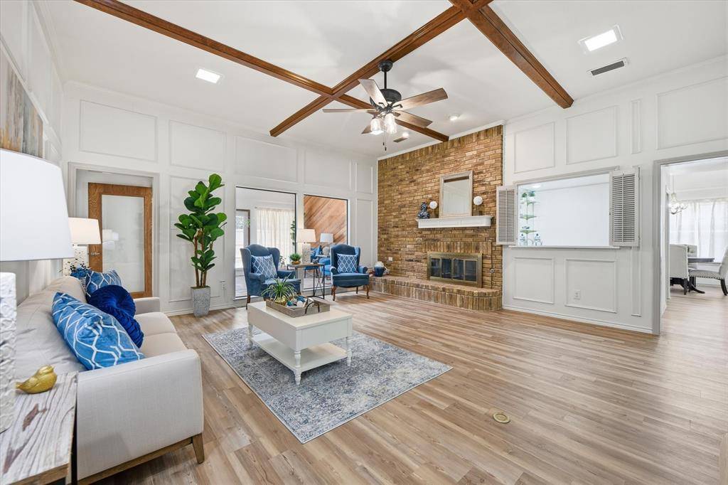 517 E Beady Road, Arlington, TX 76006