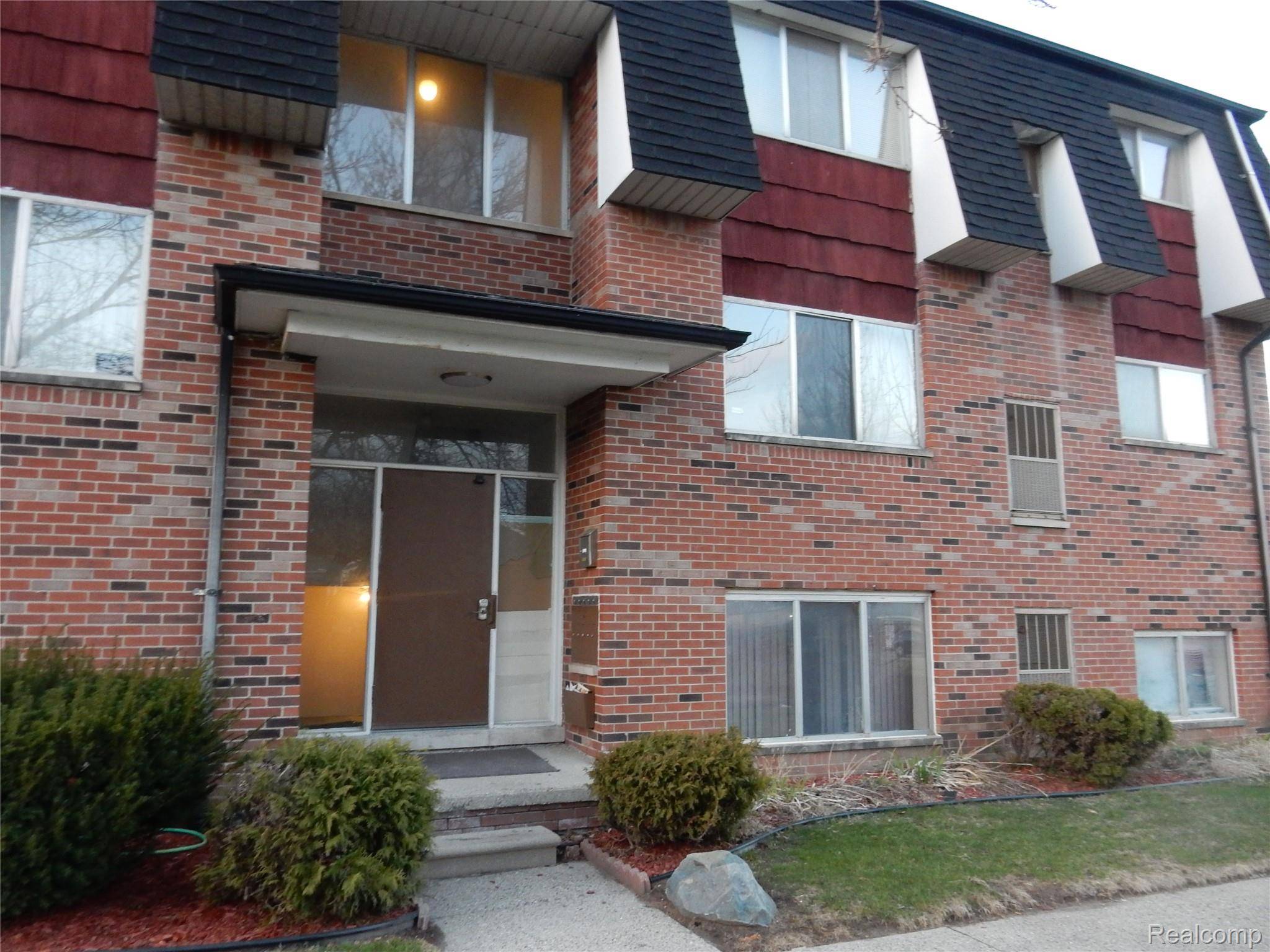 150 ARCOLA ST #3, Inkster, MI 48141