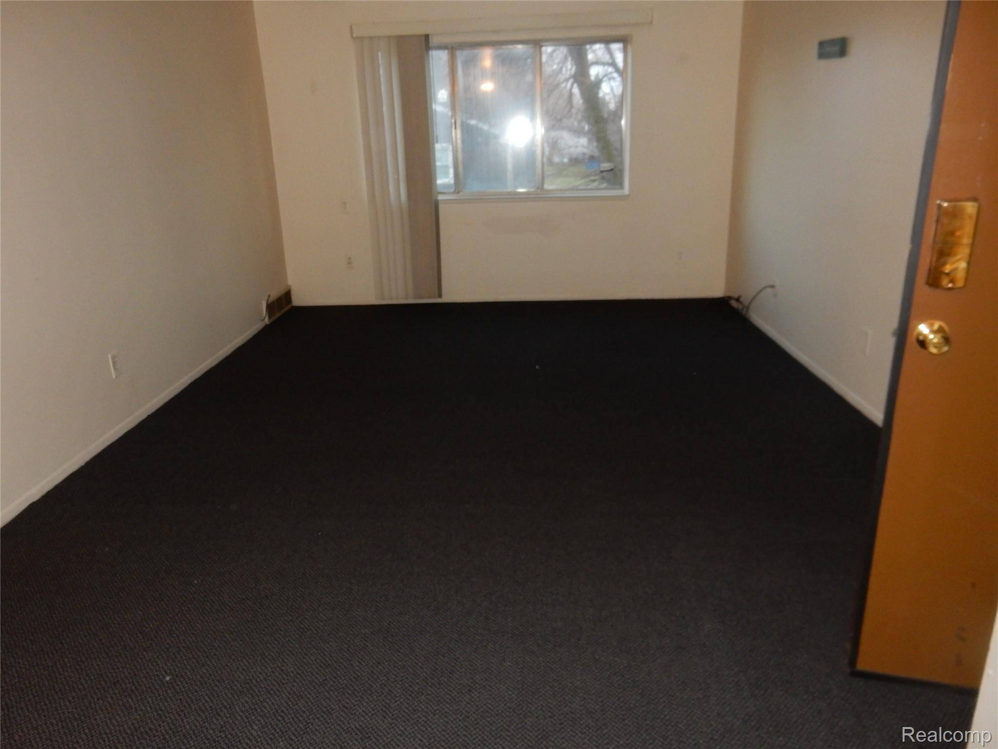 150 ARCOLA ST #3, Inkster, MI 48141