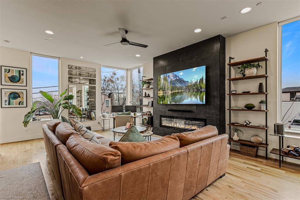 304 Mathey Court, Dallas, TX 75208