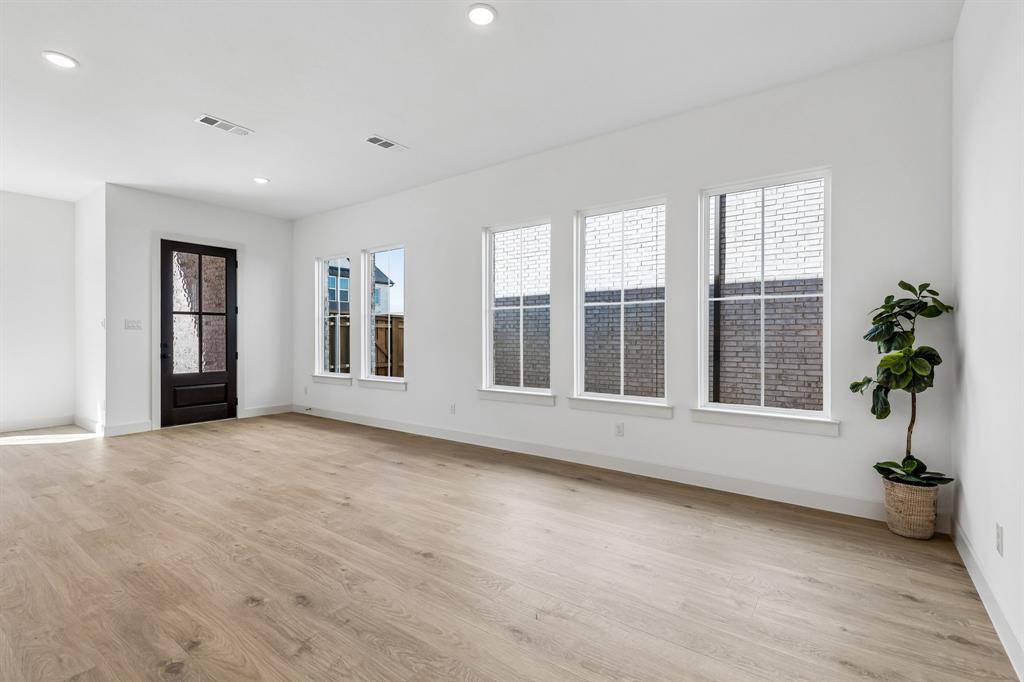 308 Walker Parkway, Celina, TX 75009