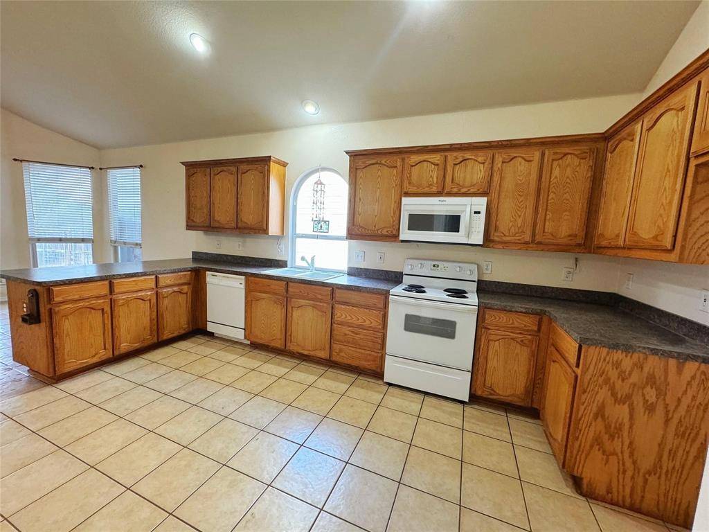 14209 Cedar Post Drive, Fort Worth, TX 76052