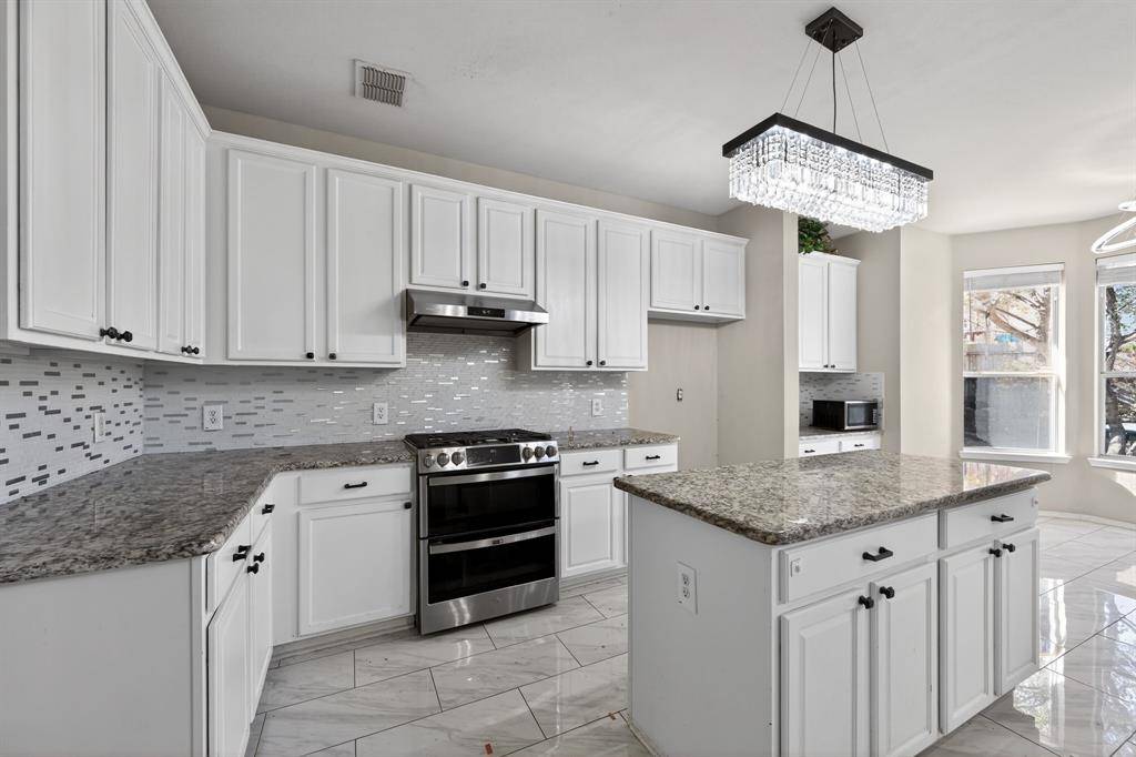 205 Lake Village Drive, Mckinney, TX 75071