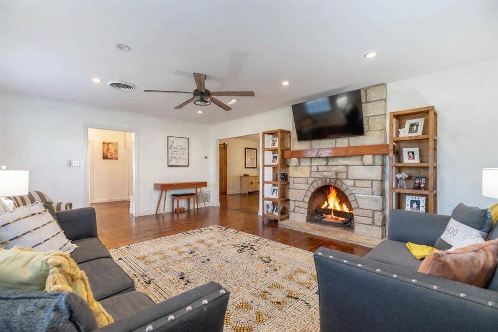 417 Breckenridge Street, Albany, TX 76430