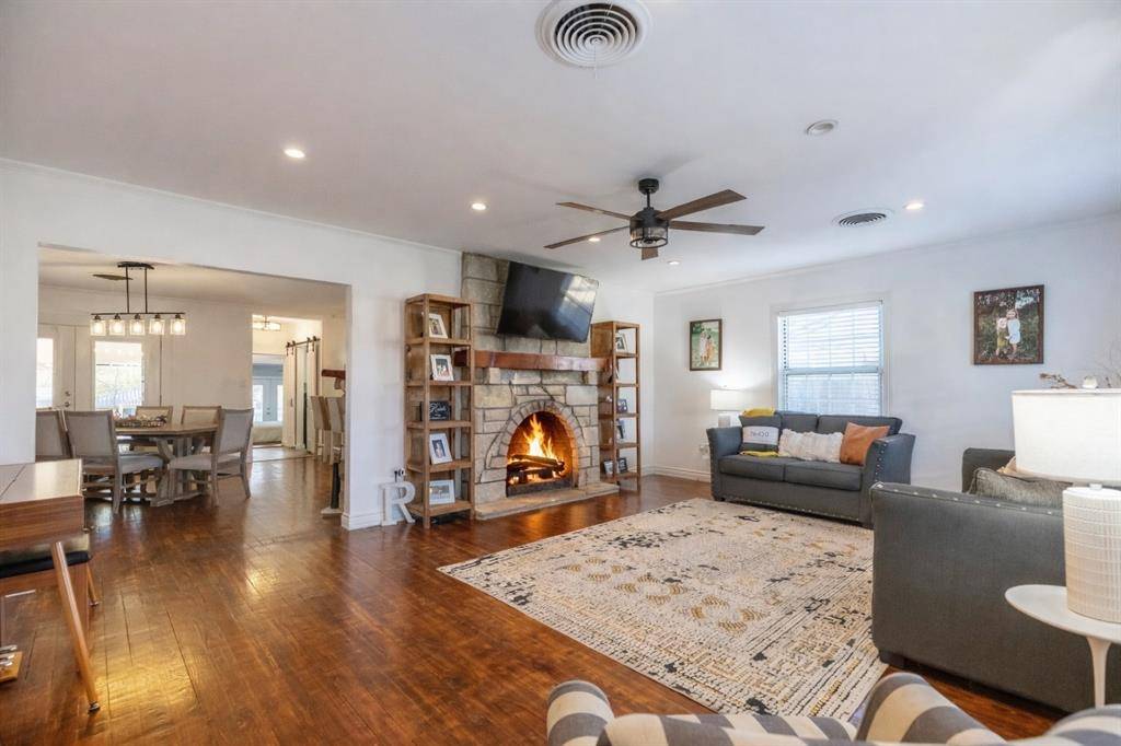 417 Breckenridge Street, Albany, TX 76430