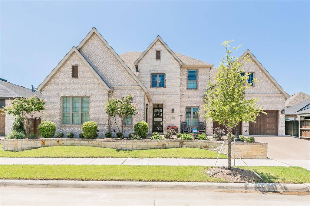 1800 Sable Bay Lane, Arlington, TX 76005