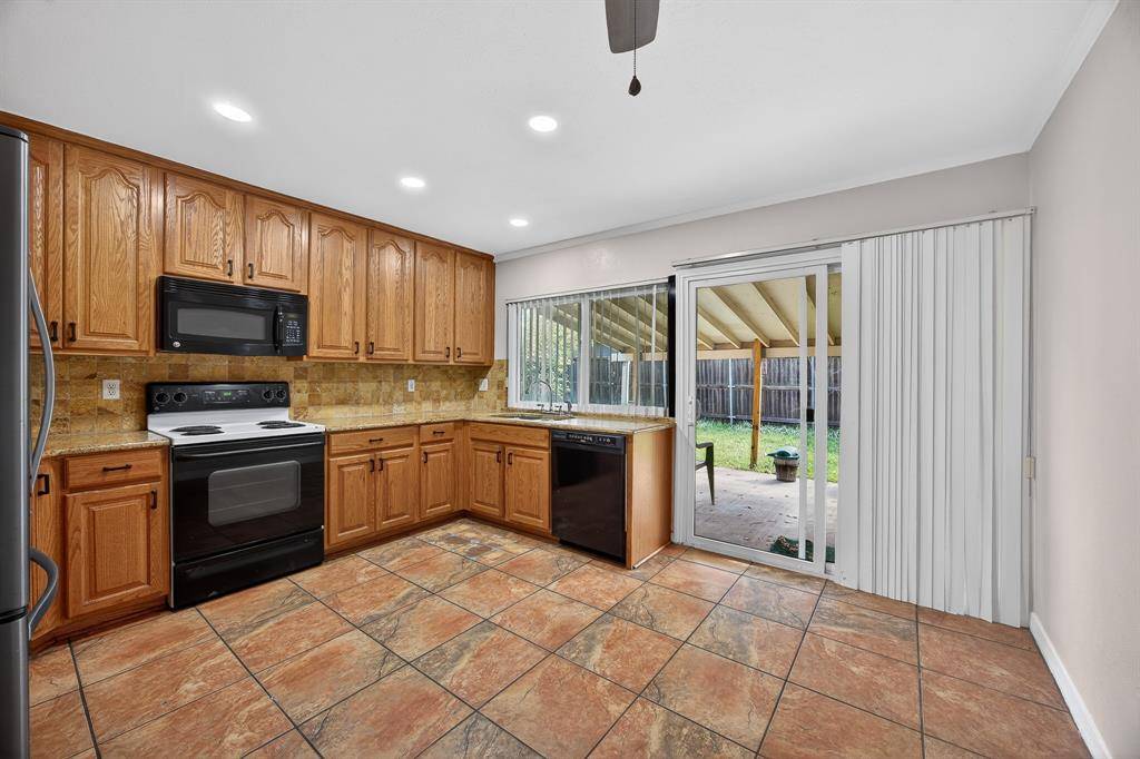 1805 Spanish Trail, Plano, TX 75023