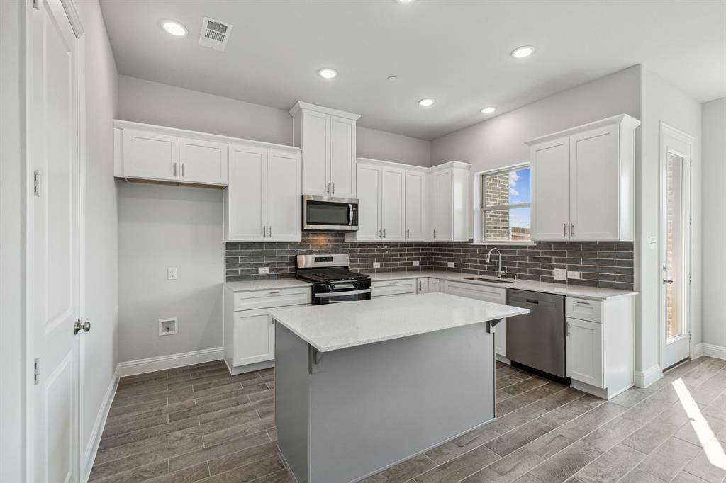 2933 Galveston Street, Plano, TX 75075