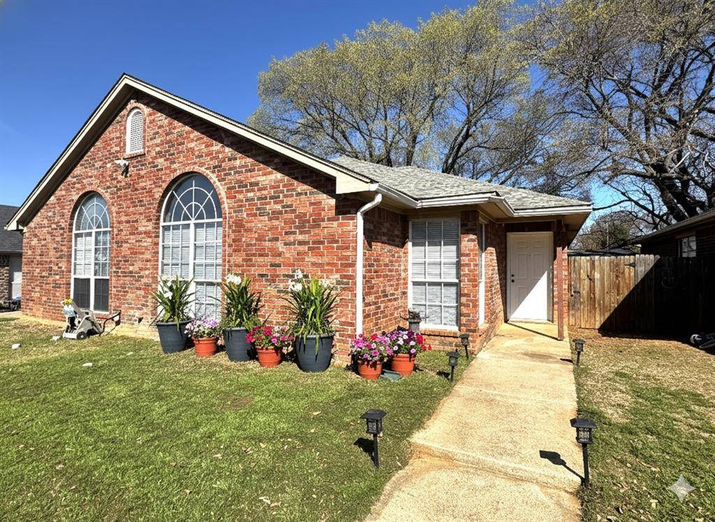 1707 Tina Marie - Road #A & B, Arlington, TX 76012