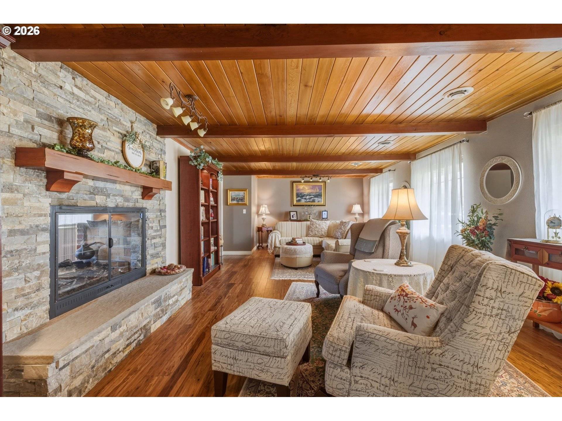 2820 MARYLAND ST, Longview, WA 98632