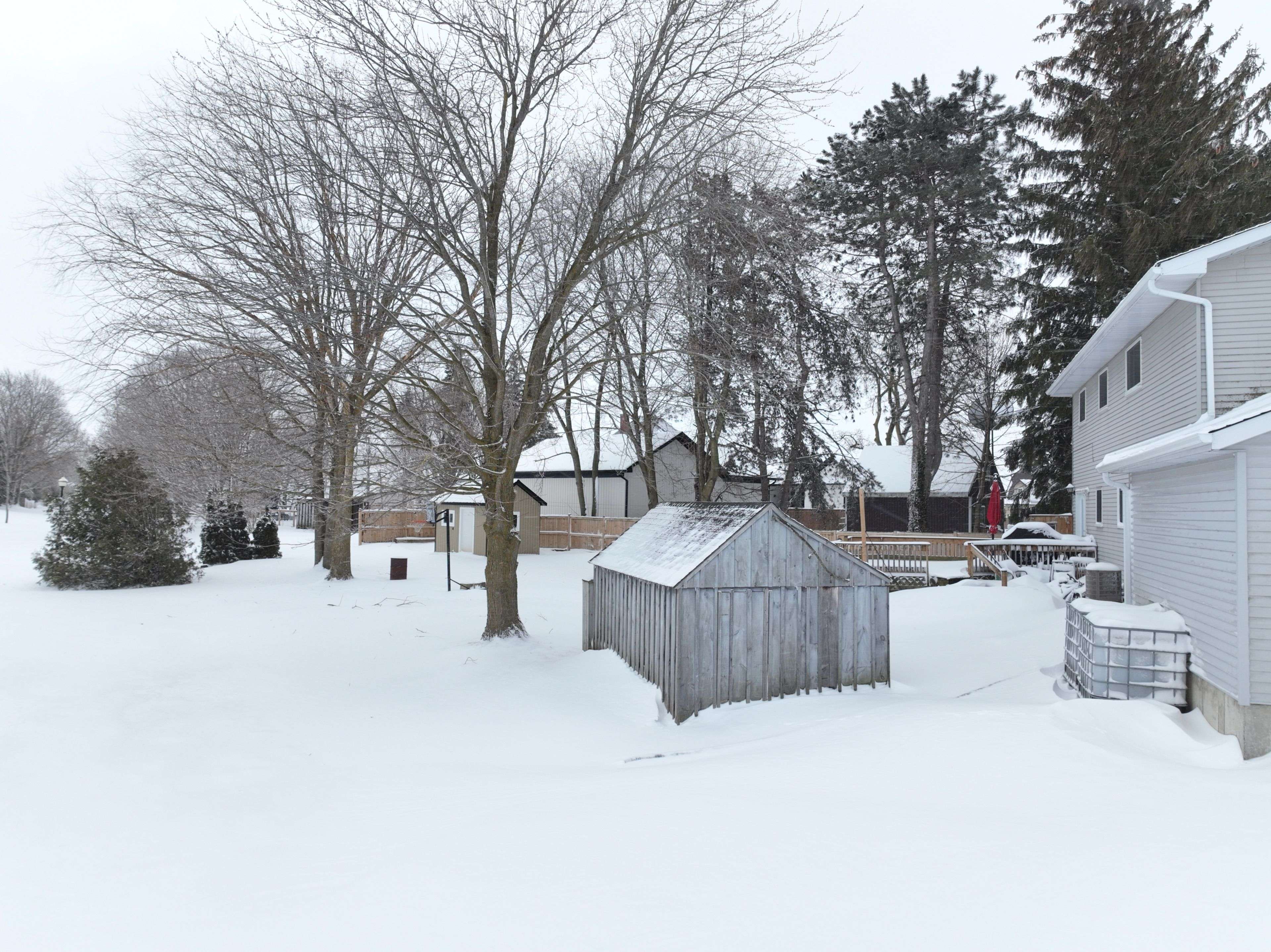 100 Arthur ST, Minto, ON N0G 2P0