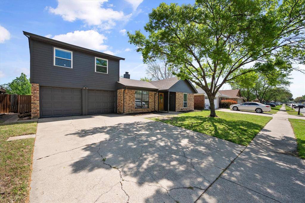 8036 Berrybrook Drive, Watauga, TX 76148