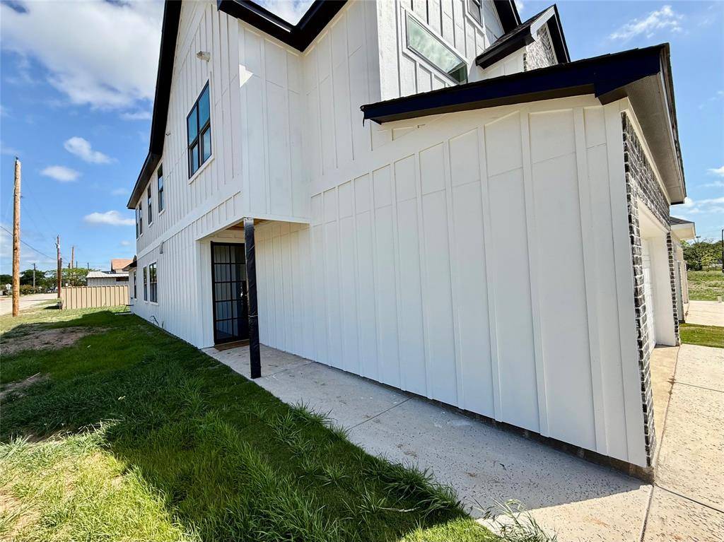 216 SW 13th Street, Mineral Wells, TX 76067