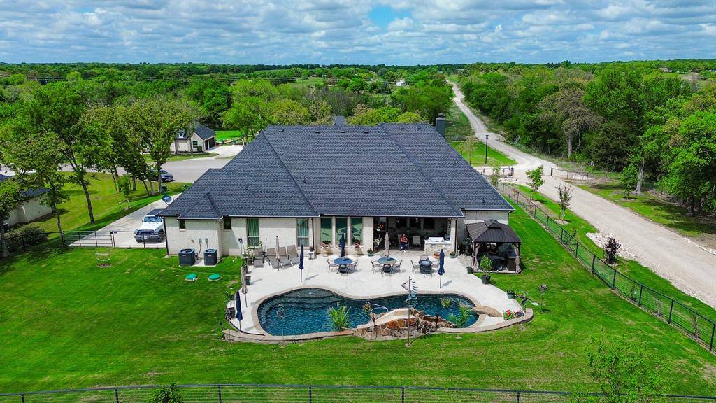 1007 Glenoaks Drive, Weatherford, TX 76088