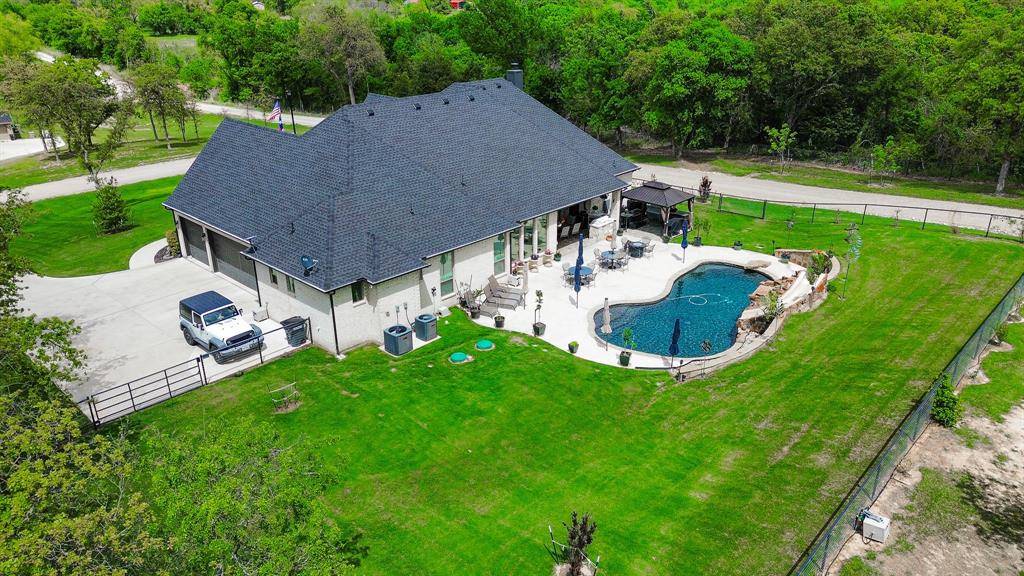 1007 Glenoaks Drive, Weatherford, TX 76088