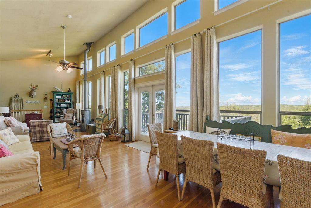 2775 S Lakeview Drive, Gordon, TX 76453