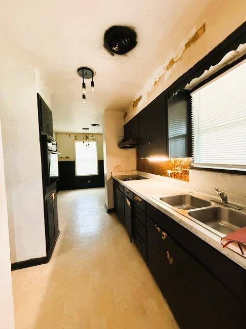 1421 N 9th Street, Midlothian, TX 76065