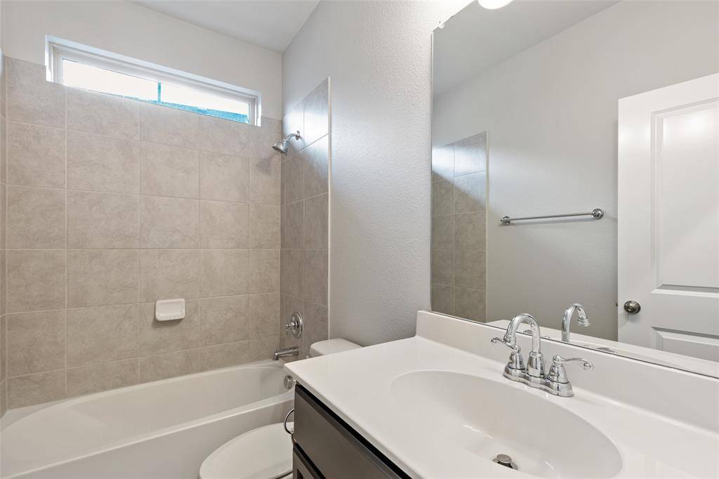 912 Slate Lane, Celina, TX 75009