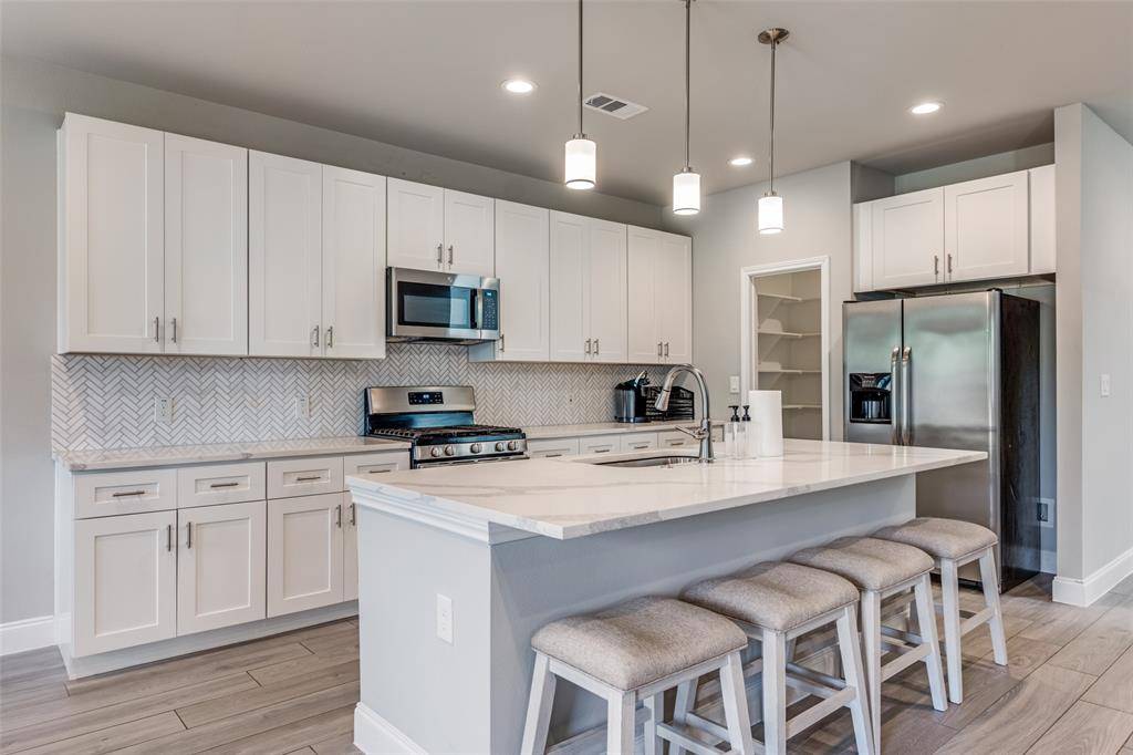 1415 Diceman Avenue, Dallas, TX 75203