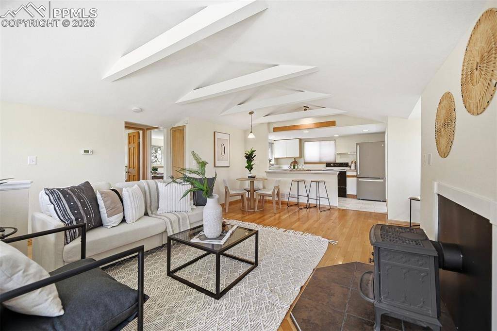 304 Pawnee AVE, Manitou Springs, CO 80829