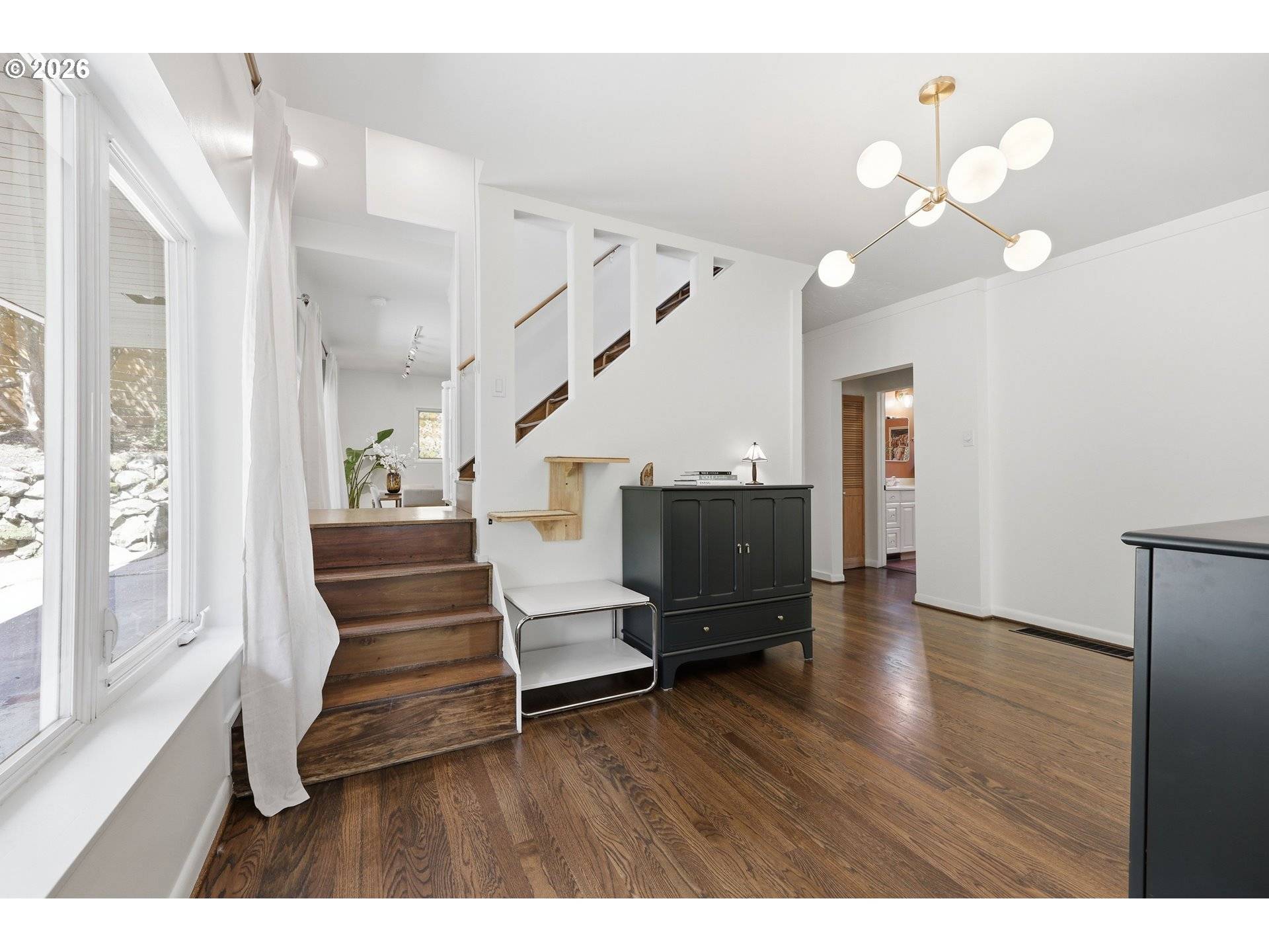 100 NW PITTOCK AVE, Portland, OR 97210