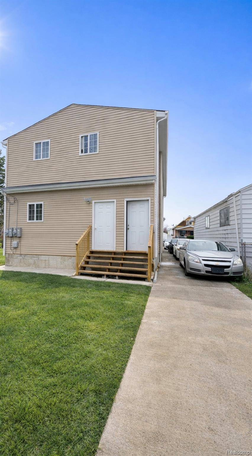 6653 Sparta ST, Detroit, MI 48210