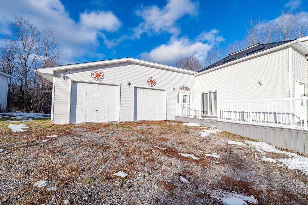 1150 Constant Lake RD, Bonnechere Valley, ON K0J 1T0