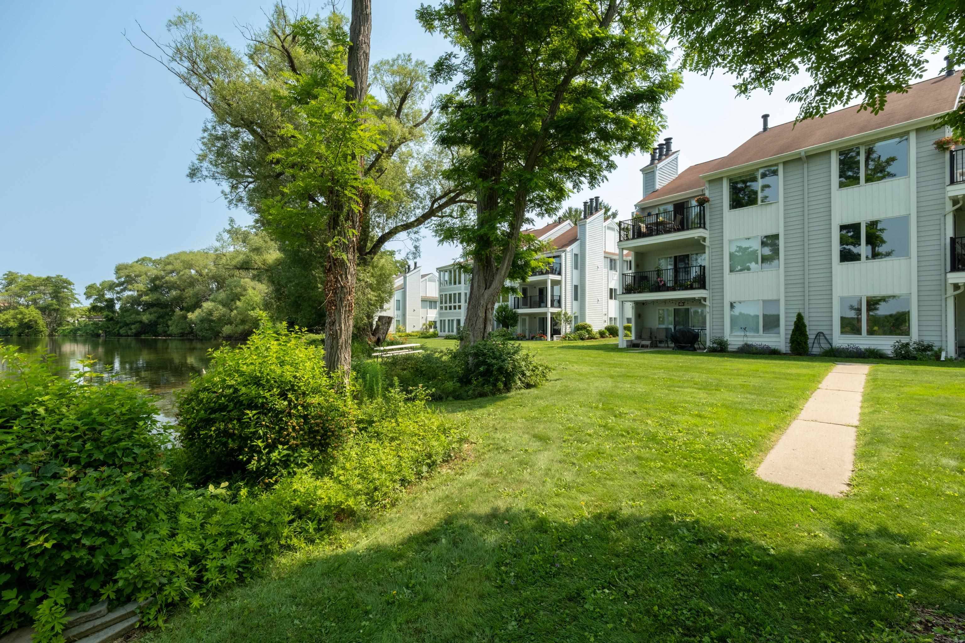 730 Centre PL, Traverse City, MI 49684